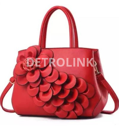 A Cute Ladies Hand And Shoulder Bag